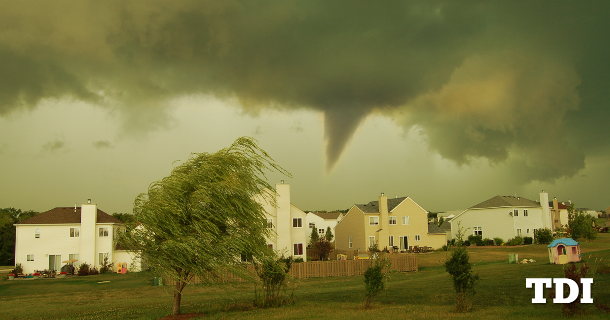 tornado watch and warning